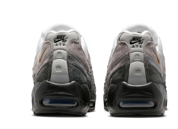 Nike SB Air Max 95 Shoes - BlackCacao WowAnthraciteLight Graphite
